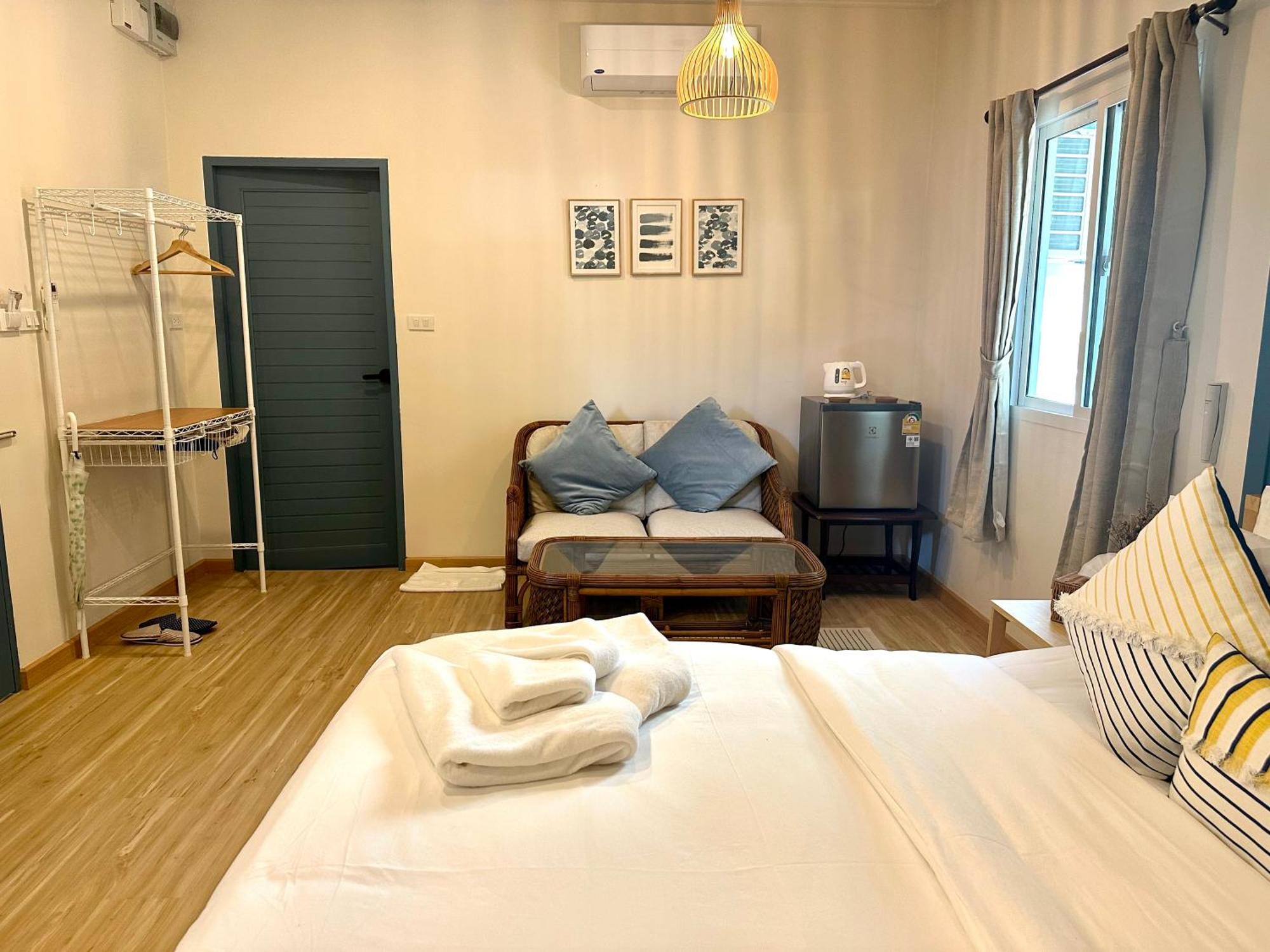 Warm White Hua Hin House酒店 外观 照片